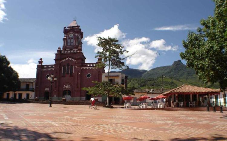 فندق Alojamiento Campestre. San Carlos, Antioquia. المظهر الخارجي الصورة